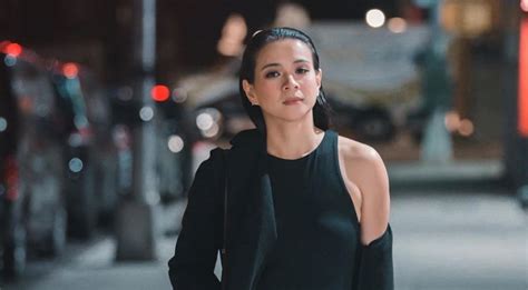 LJ Reyes, nagbuyangyang ng dibdib sa pelikula! .